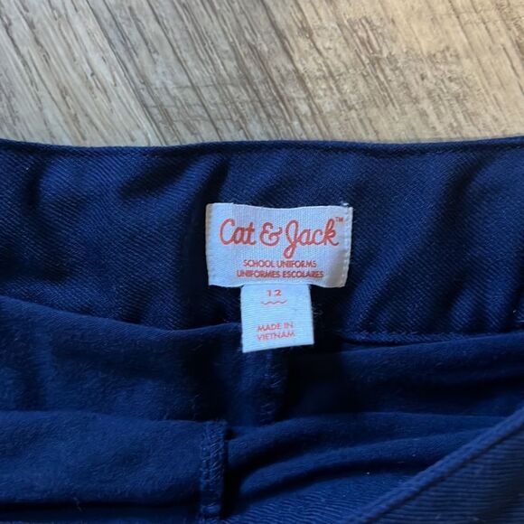 Cat and Jack uniform skirts - Picture 3 of 8